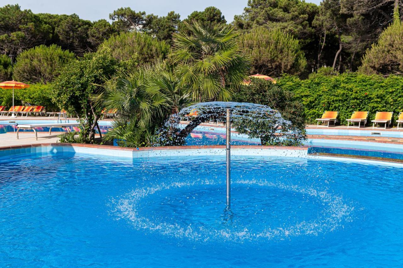 Hotel Adria Milano Marittima Kültér fotó
