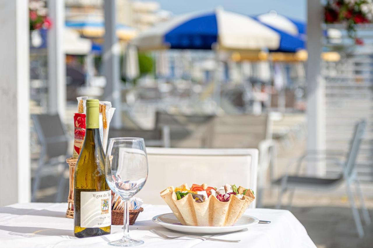Hotel Adria Milano Marittima Kültér fotó
