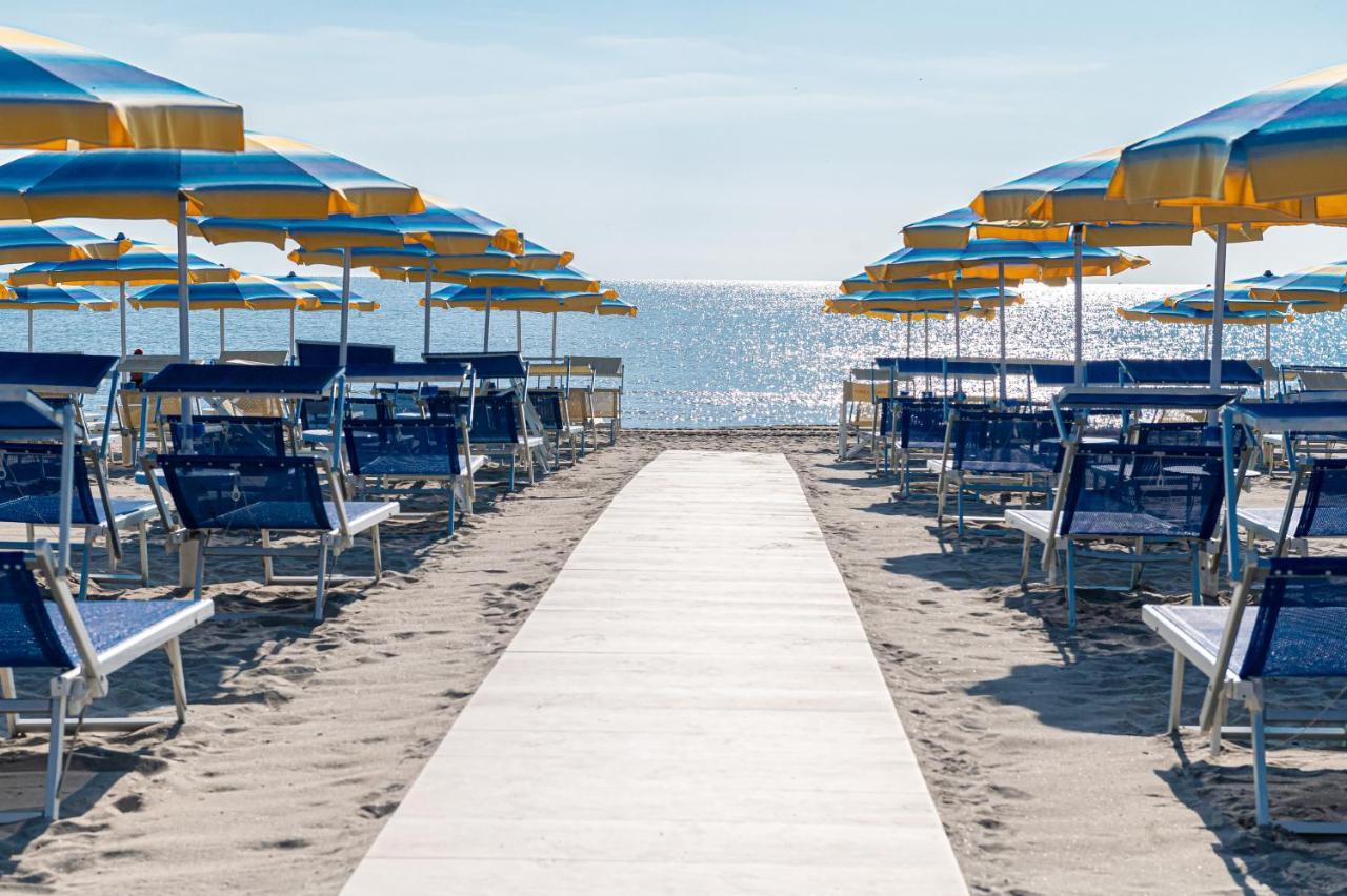 Hotel Adria Milano Marittima Kültér fotó