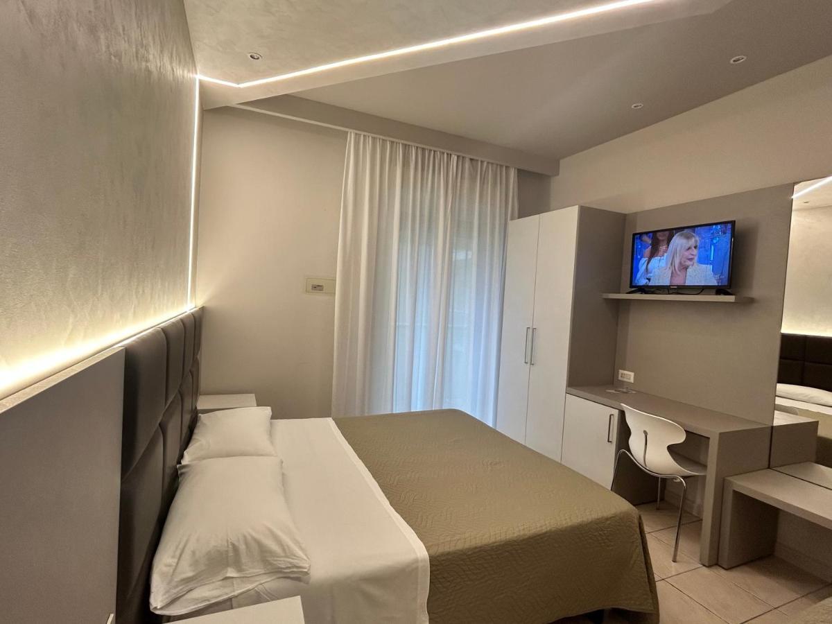 Hotel Adria Milano Marittima Kültér fotó