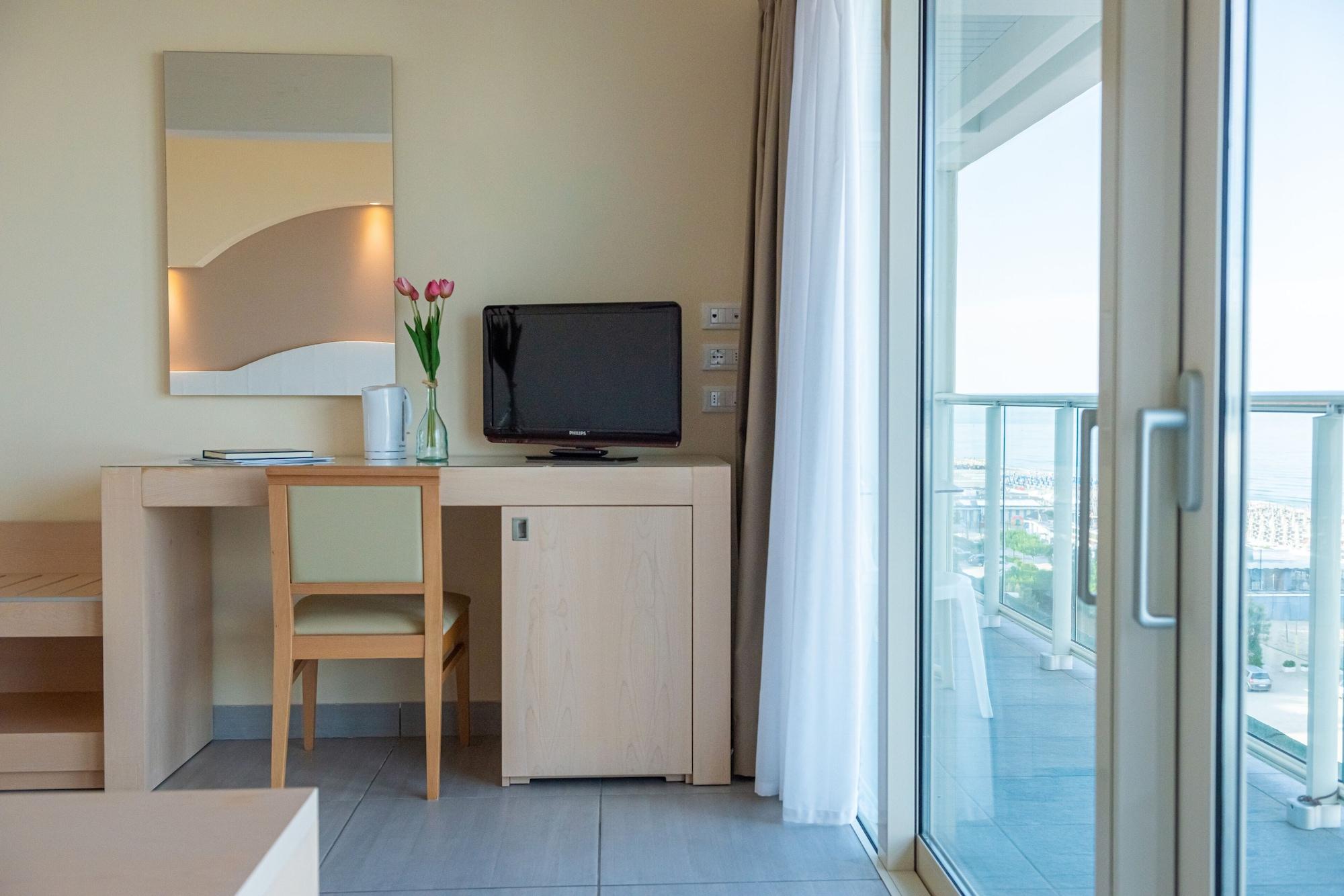 Hotel Adria Milano Marittima Kültér fotó