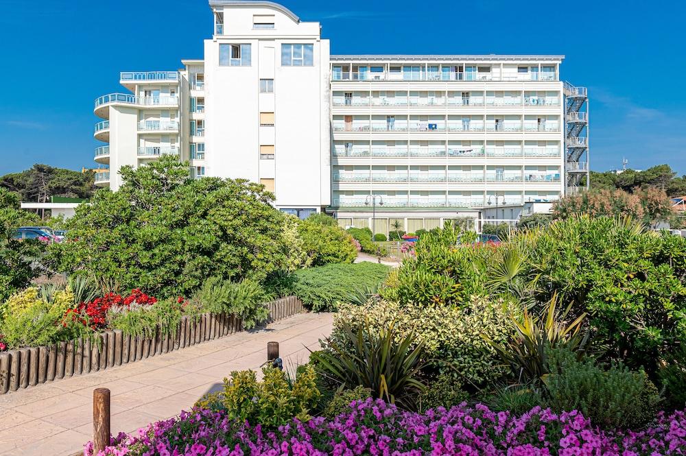 Hotel Adria Milano Marittima Kültér fotó