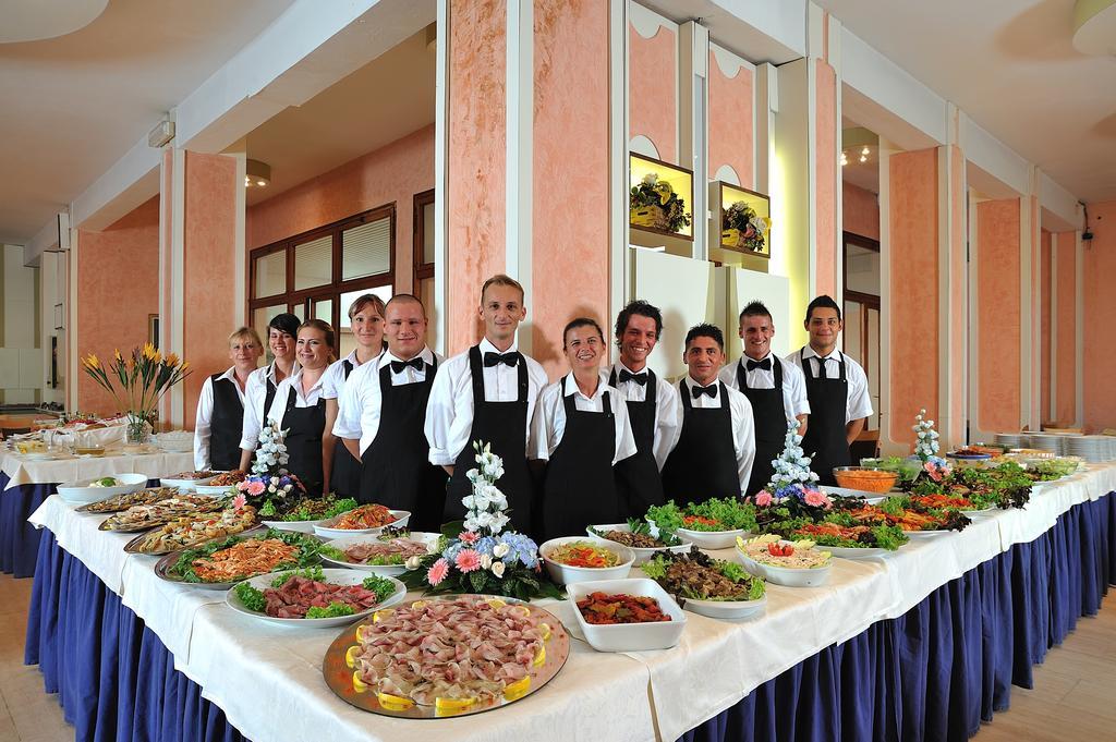 Hotel Adria Milano Marittima Kültér fotó