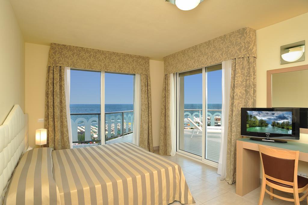 Hotel Adria Milano Marittima Szoba fotó
