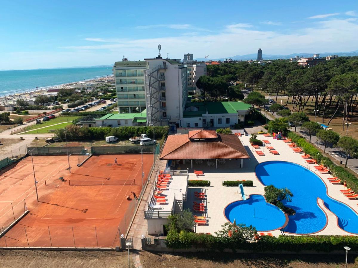 Hotel Adria Milano Marittima Kültér fotó